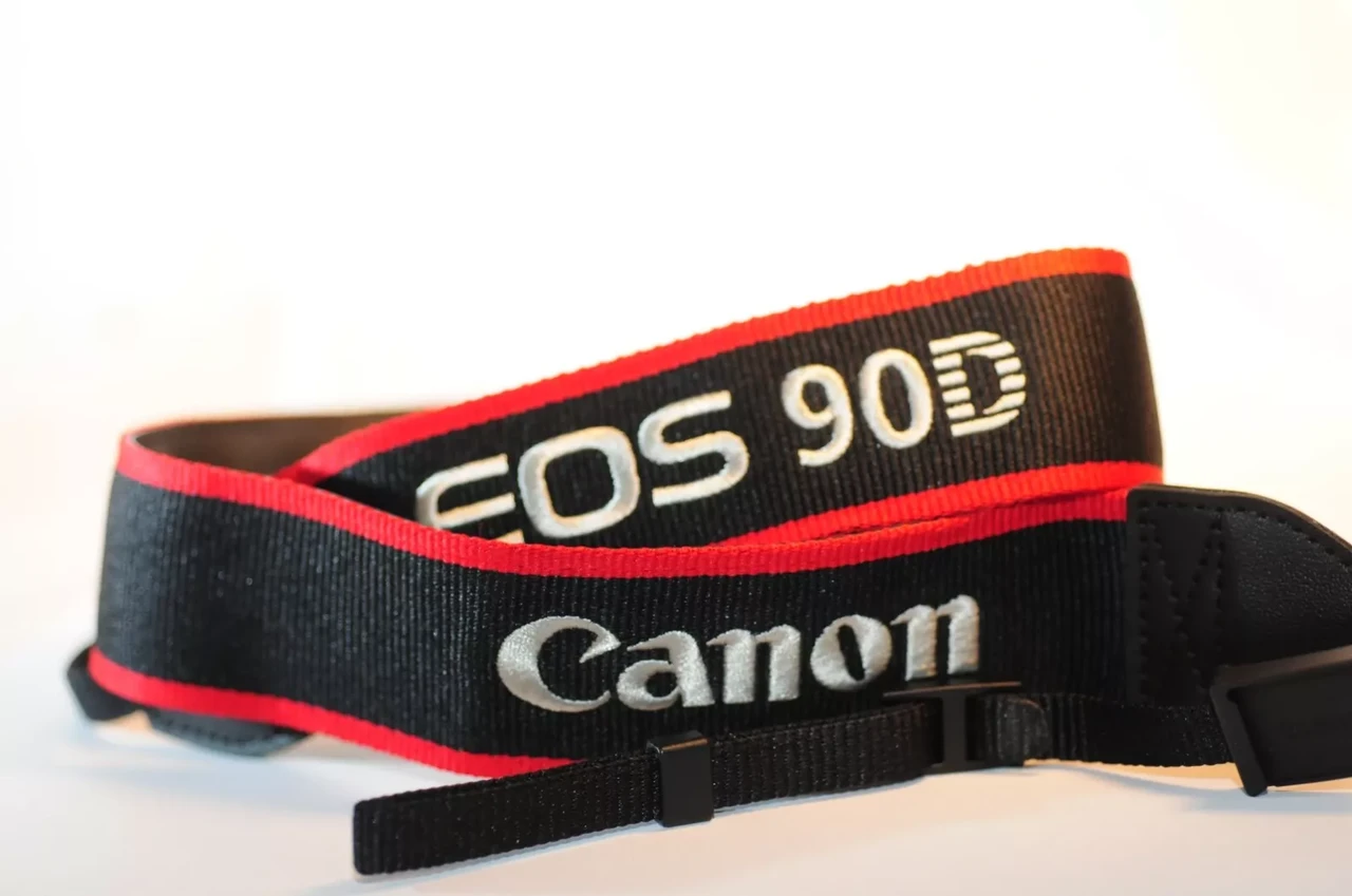 Плечовий шийний ремінь для фотоапарата CANON 90D