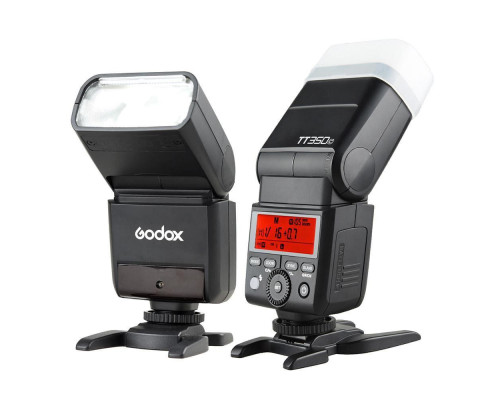 Спалах для фотоапаратів FujiFilm - GODOX TT350F з TTL та HSS та вбудованим синхронізатором