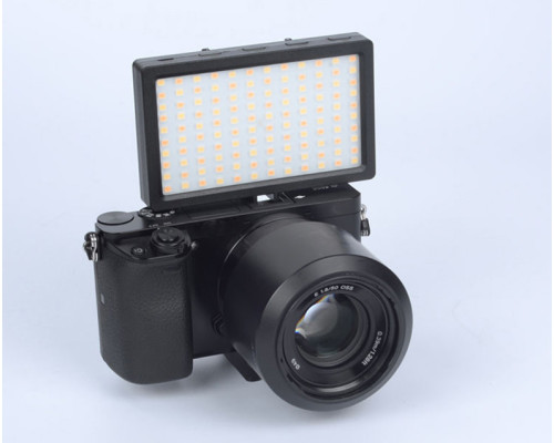 Ультратонкий, портативний LED - освітлювач, відео-світло Teyeleec MT120A із вбудованим акумулятором