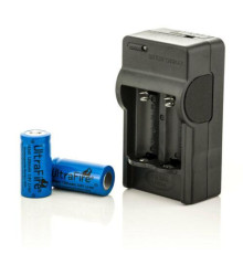 Комплект: 2 шт - акумулятори CR123A, CR123, LR123A, 16340 Ultrafire 1200 mAh + зарядне до них