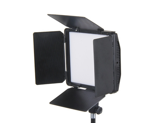LED — освітлювач, відеосвітло Triopo TTV-480Bi (3200-6500 K) з регулюванням і мережевим адаптером