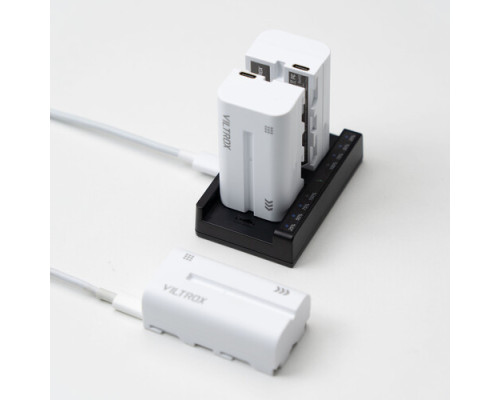 Акумулятор Viltrox L-Series NP-F550 з USB-роз'ємом LED світла та іншого (2200 ma) + кабель TYPE-C у комплекті