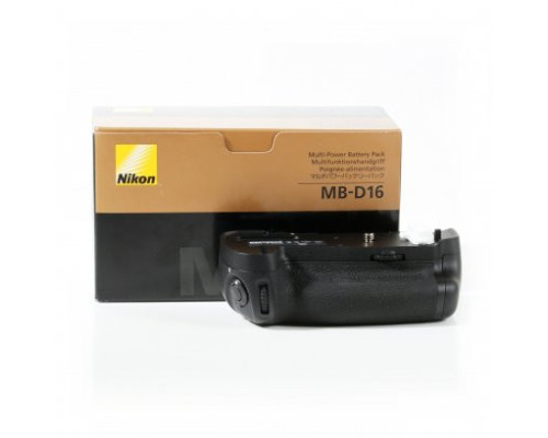 Батарейний блок (бустер) MB-D16 для NIKON D750