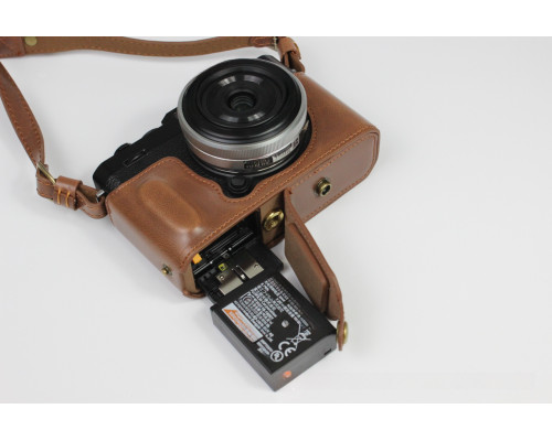 Защитный футляр - чехол для фотоаппарата FujiFilm X-E4 с доступом к батарейному отсеку - черный